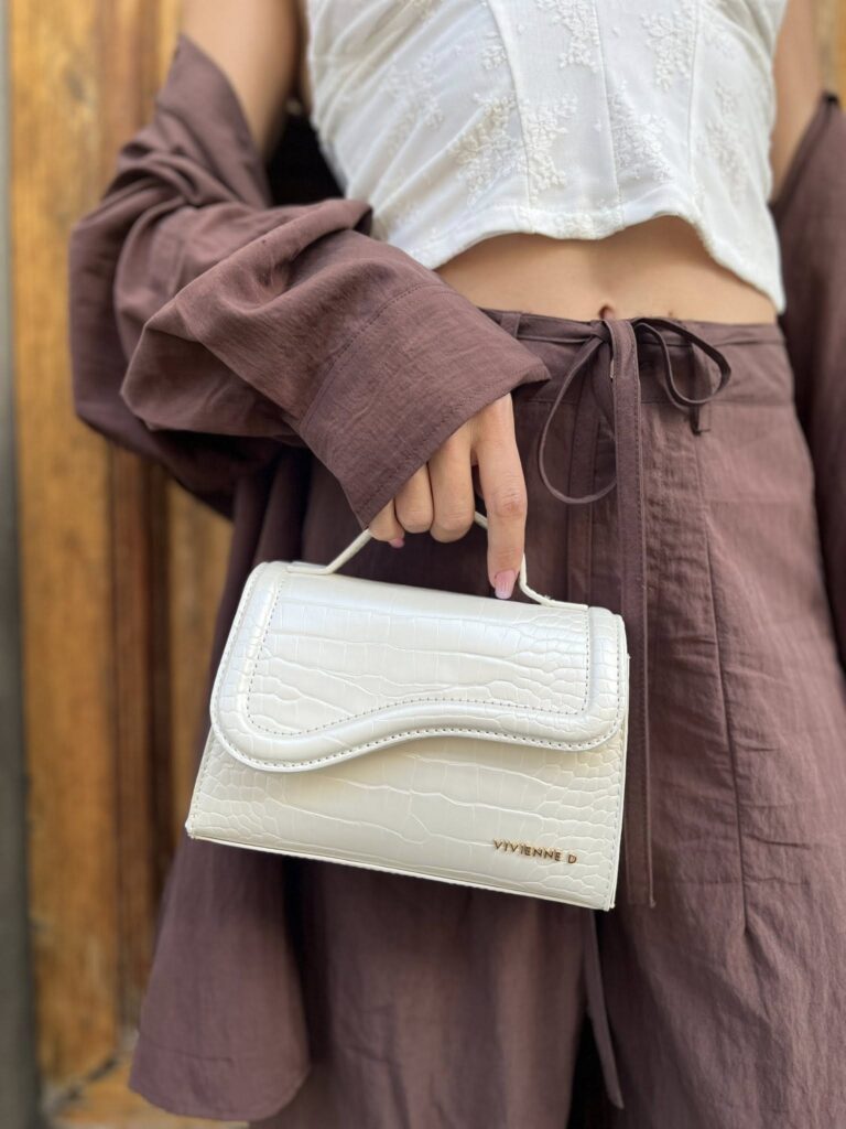 Abbigliamento donna per eventi a Lamporecchio